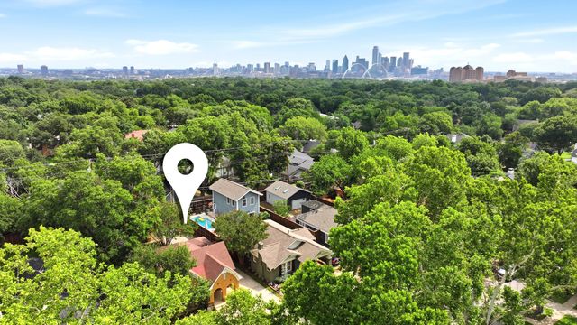 825 Thomasson Drive, Dallas, TX 75208