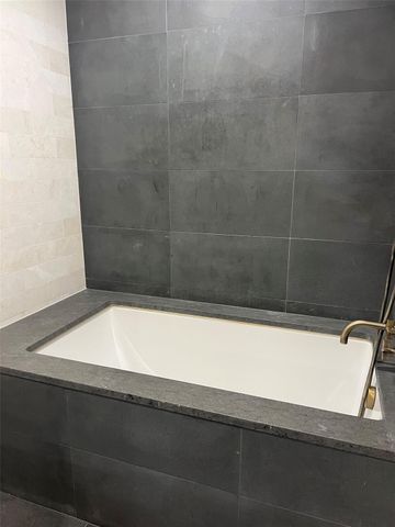 1399 Park Avenue 6G, New York (manhattan), NY 10029