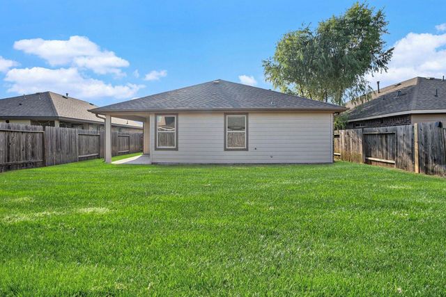 4027 Spurwing Lane, Baytown, TX 77521