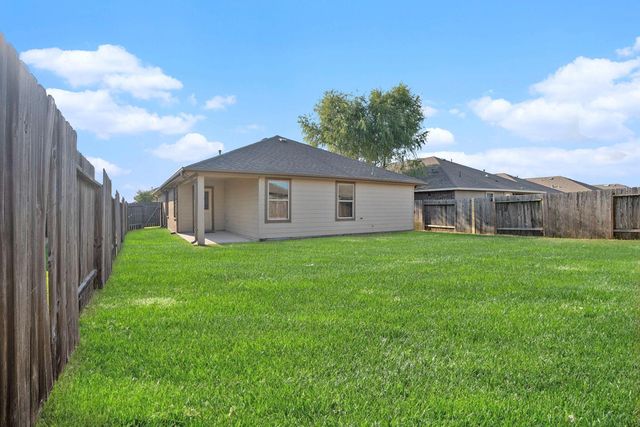 4027 Spurwing Lane, Baytown, TX 77521