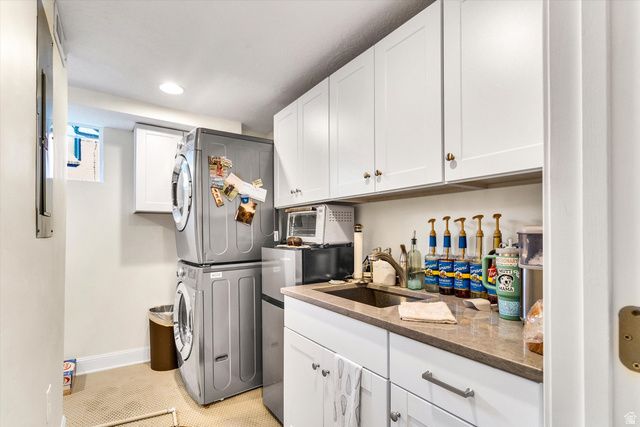 2080 E SANDS DR, Holladay, UT 84124