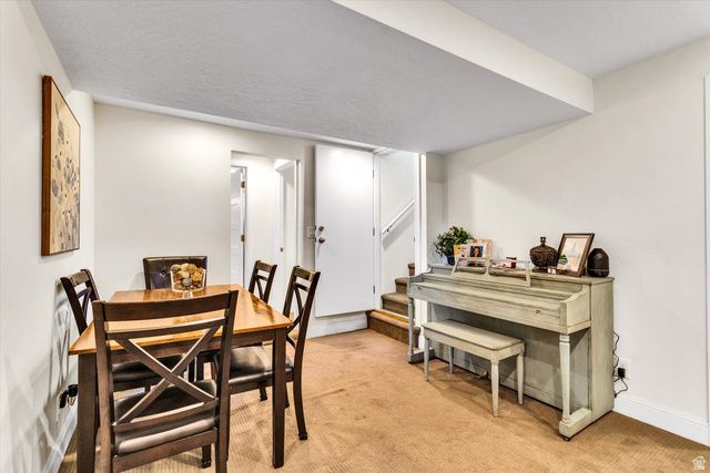 2080 E SANDS DR, Holladay, UT 84124