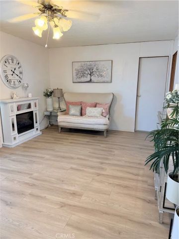 20863 waalew b2, Apple Valley, CA 92307