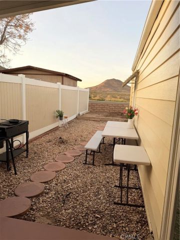 20863 waalew b2, Apple Valley, CA 92307