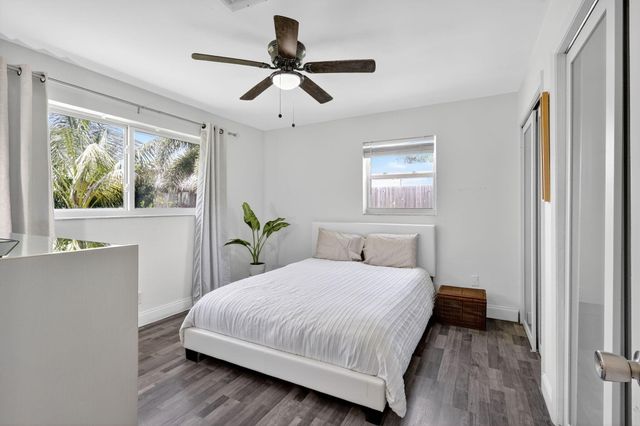 153 SE 30th Avenue, Boynton Beach, FL 33435