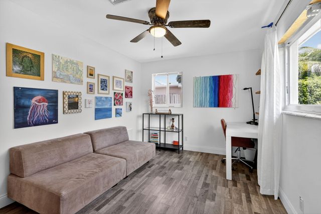 153 SE 30th Avenue, Boynton Beach, FL 33435