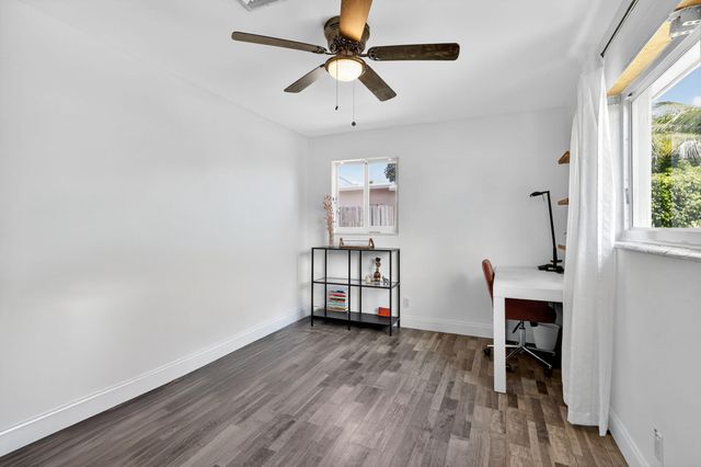 153 SE 30th Avenue, Boynton Beach, FL 33435