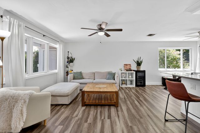 153 SE 30th Avenue, Boynton Beach, FL 33435