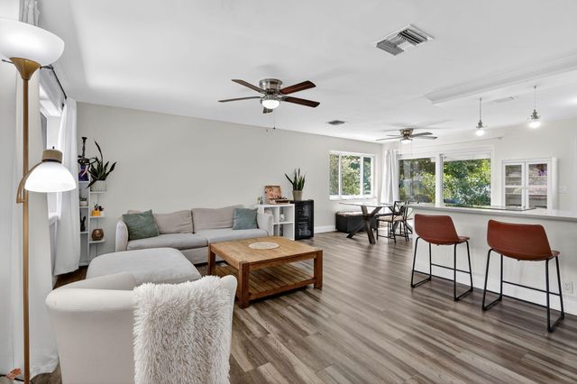 153 SE 30th Avenue, Boynton Beach, FL 33435