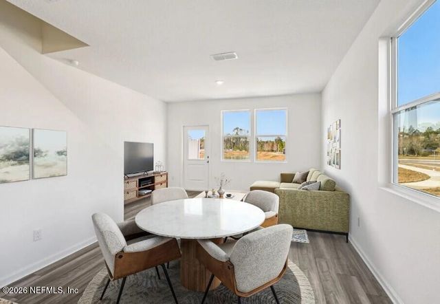 494 TROUT RUN Road, Jacksonville, FL 32218