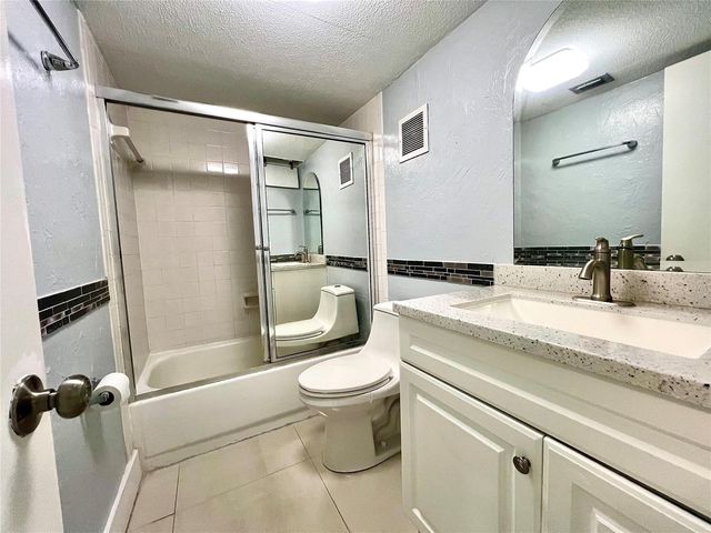 7450 NW 17th Street 110, Plantation, FL 33313