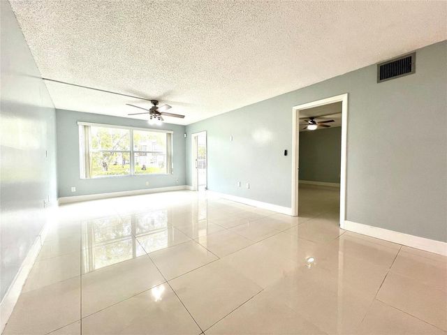 7450 NW 17th Street 110, Plantation, FL 33313