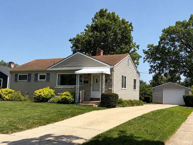2322 Rockne Drive, South Bend, IN 46615