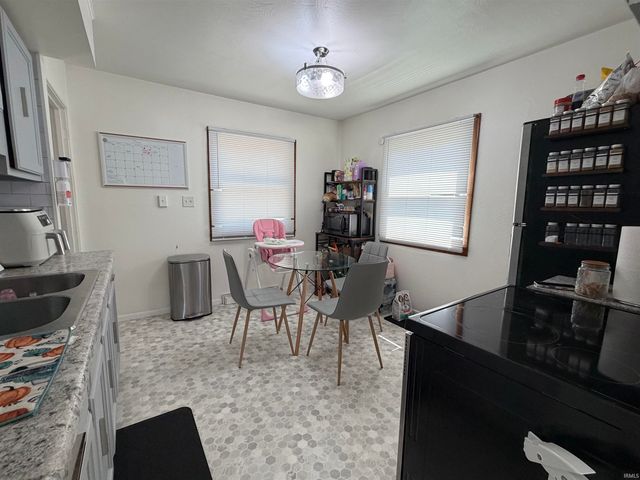 2322 Rockne Drive, South Bend, IN 46615