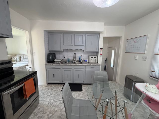 2322 Rockne Drive, South Bend, IN 46615