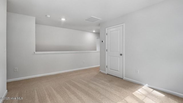 230 Lake Tyler Drive, New Bern, NC 28560