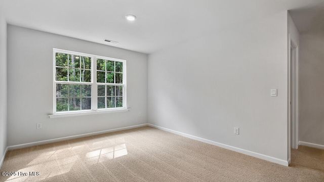 230 Lake Tyler Drive, New Bern, NC 28560