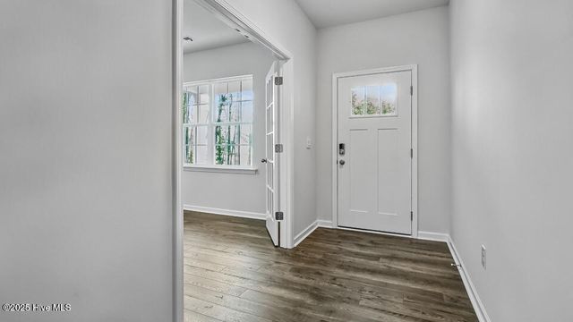 230 Lake Tyler Drive, New Bern, NC 28560