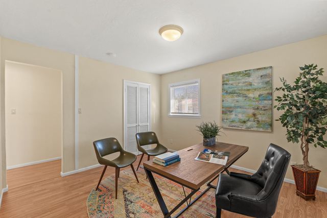 5 Walnut Loop, Espanola, NM 87532