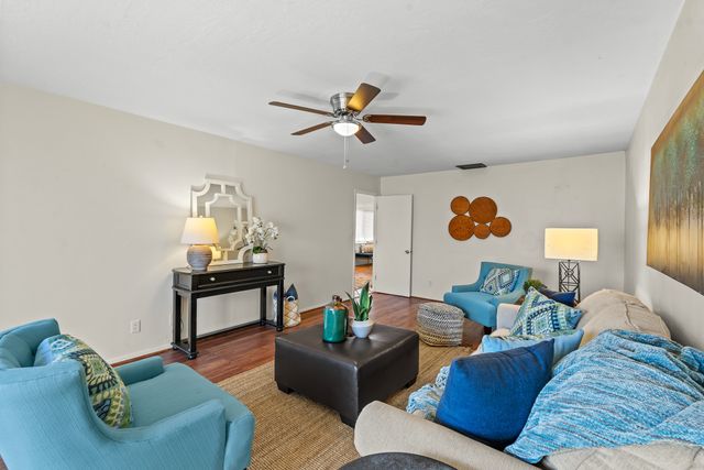 5 Walnut Loop, Espanola, NM 87532