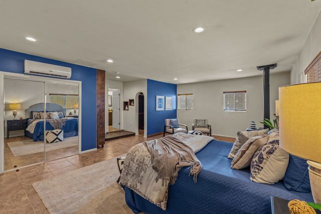 5 Walnut Loop, Espanola, NM 87532