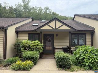 1303 BRANCHLANDS DR #A, Charlottesville, VA 22901