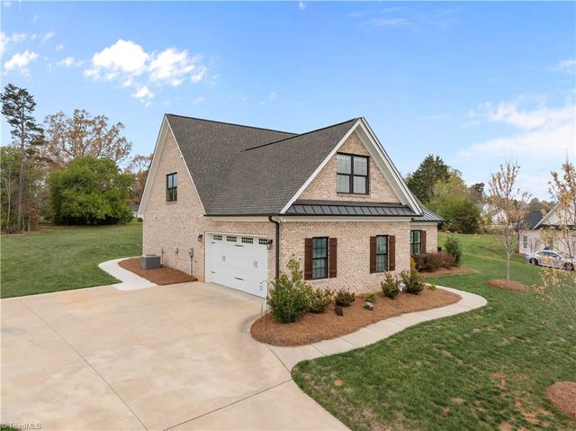 8463 Meadow Vista Drive, Lewisville, NC 27023