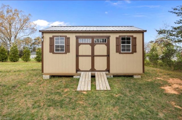 8463 Meadow Vista Drive, Lewisville, NC 27023