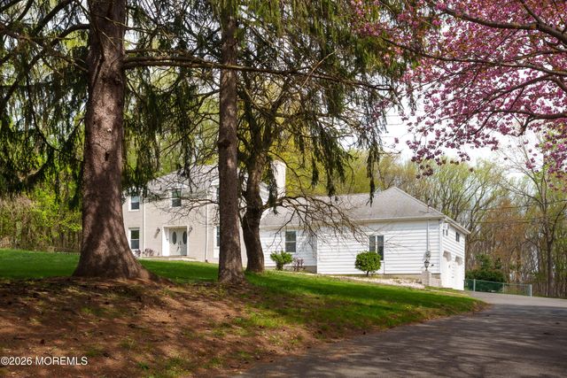304 Schoolhouse Road, Monroe, NJ 08831