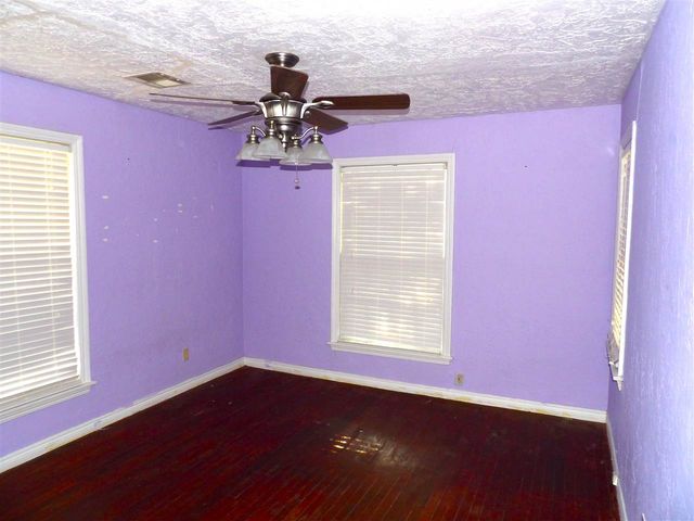 1712 NW Euclid Ave, Lawton, OK 73507