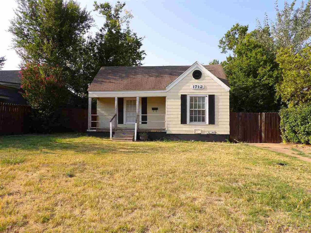 1712 NW Euclid Ave, Lawton, OK 73507