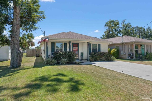 609 E Fisher St, Pensacola, FL 32503