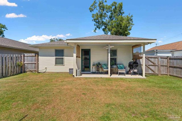 609 E Fisher St, Pensacola, FL 32503