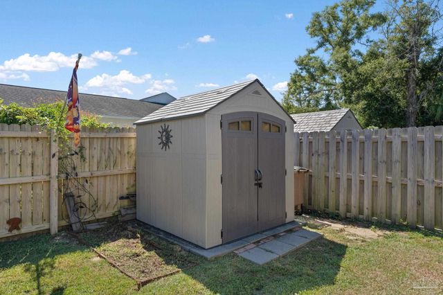 609 E Fisher St, Pensacola, FL 32503