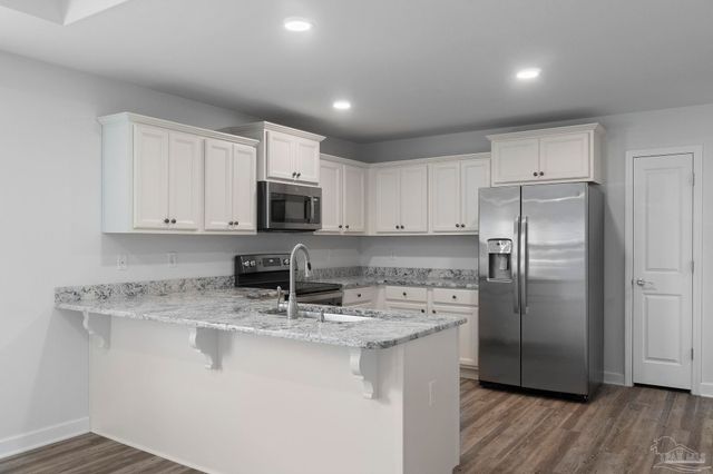 609 E Fisher St, Pensacola, FL 32503