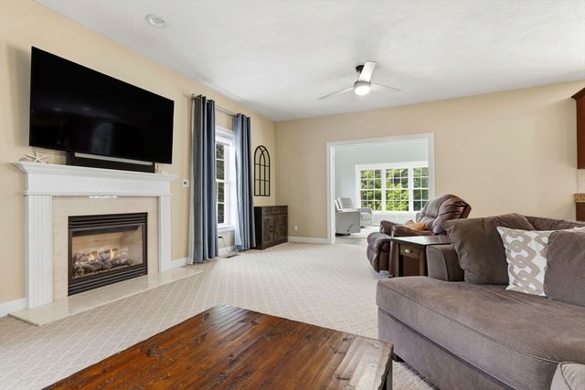 23 Oak Ledge Cir, Rowley, MA 01969