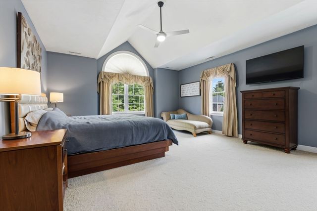 23 Oak Ledge Cir, Rowley, MA 01969