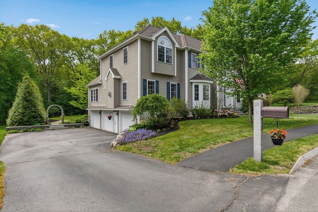 23 Oak Ledge Cir, Rowley, MA 01969
