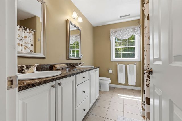 23 Oak Ledge Cir, Rowley, MA 01969