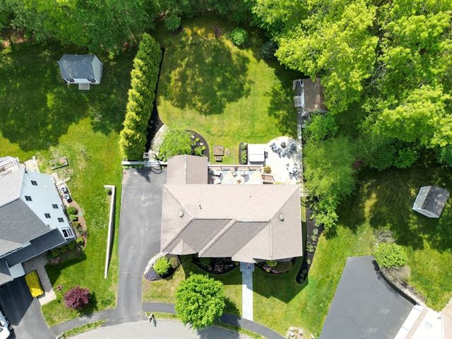 23 Oak Ledge Cir, Rowley, MA 01969