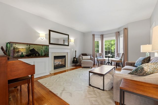 23 Oak Ledge Cir, Rowley, MA 01969