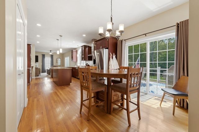 23 Oak Ledge Cir, Rowley, MA 01969