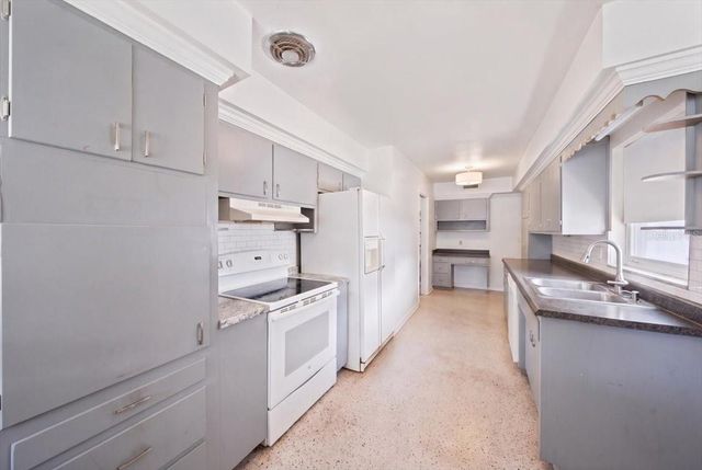 3004 W MARLIN AVENUE, Tampa, FL 33611