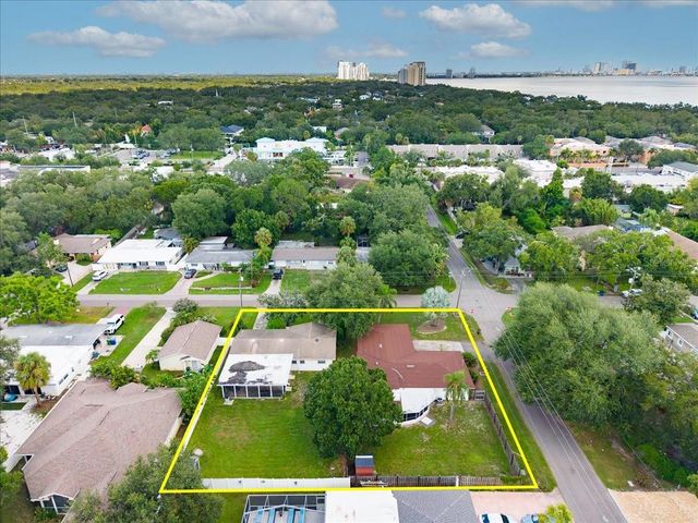 3004 W MARLIN AVENUE, Tampa, FL 33611