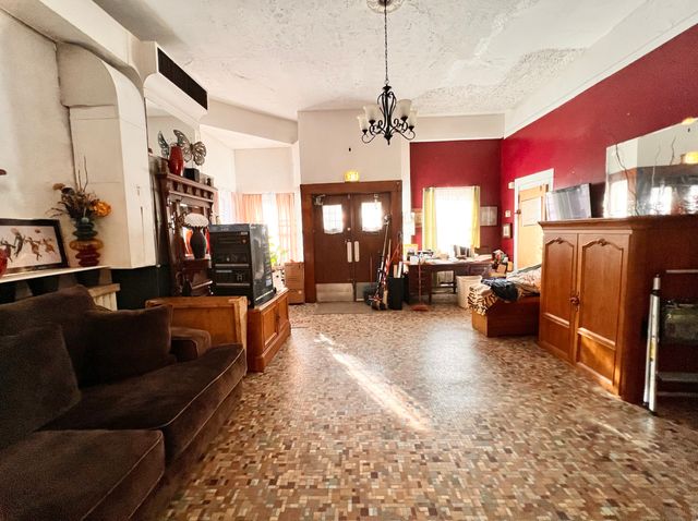 6843 S Racine Avenue, Chicago, IL 60636