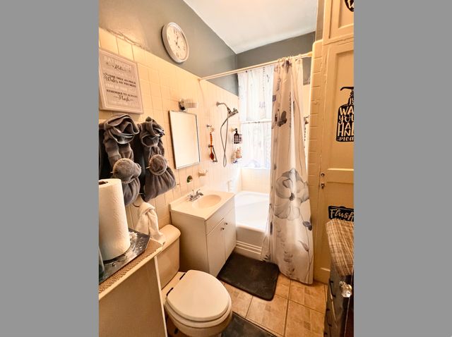 6843 S Racine Avenue, Chicago, IL 60636