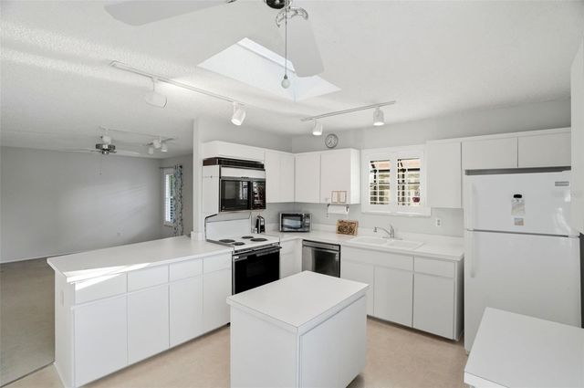 110 GEORGIA AVE. AVENUE, Crystal Beach, FL 34681
