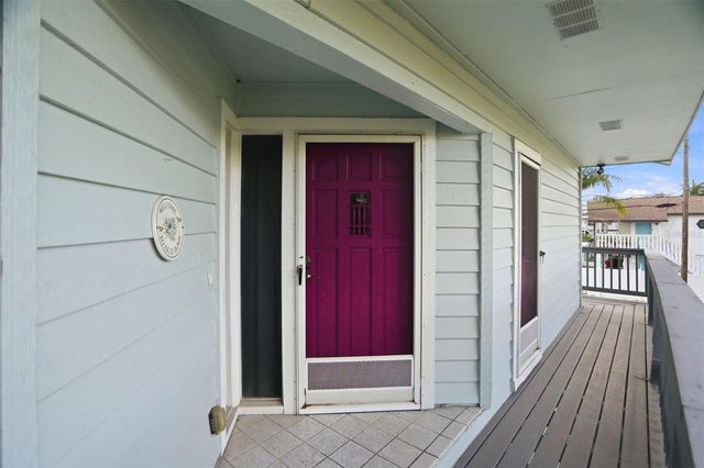110 GEORGIA AVE. AVENUE, Crystal Beach, FL 34681