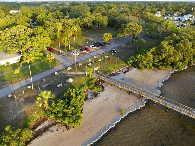 110 GEORGIA AVE. AVENUE, Crystal Beach, FL 34681