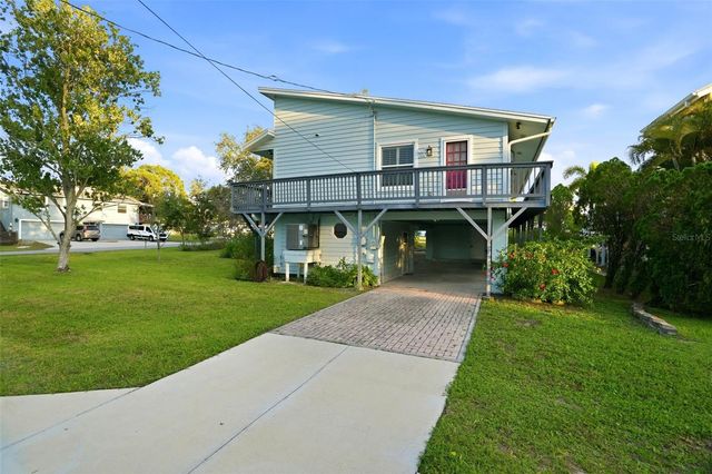 110 GEORGIA AVE. AVENUE, Crystal Beach, FL 34681